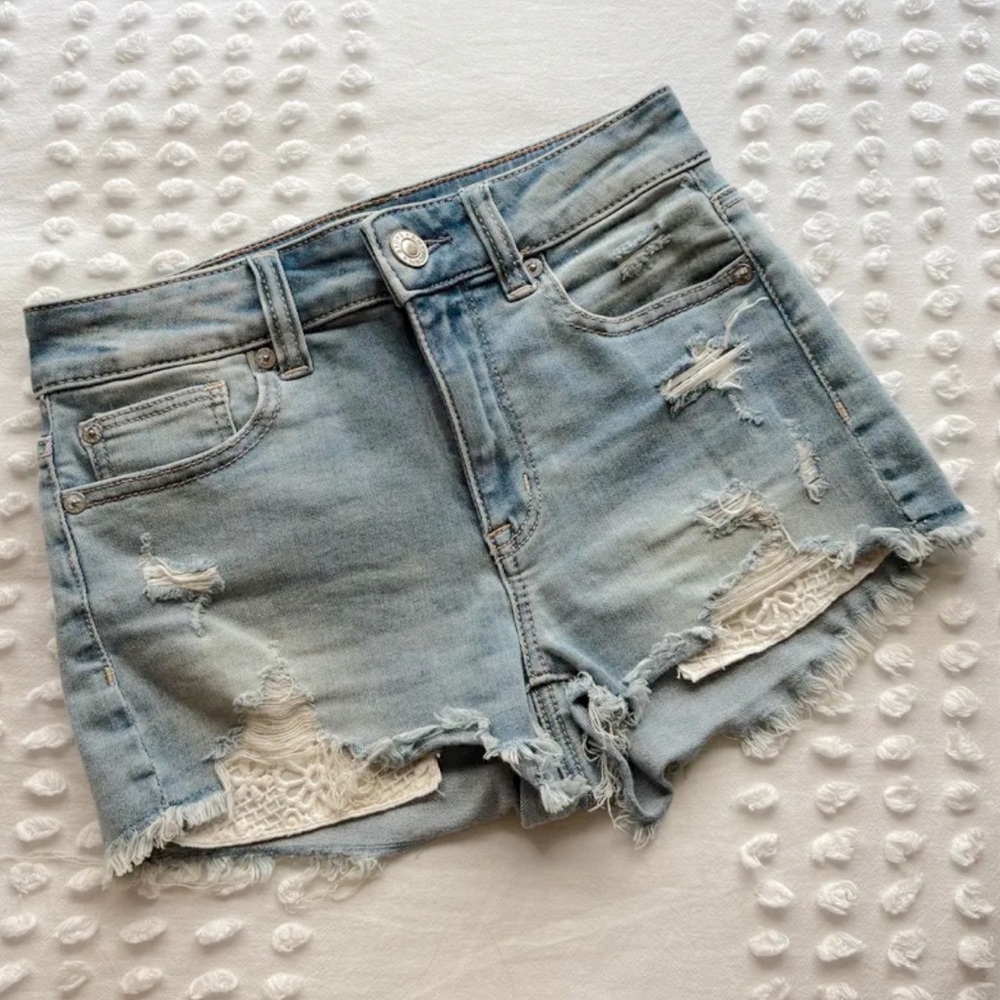 American Eagle Distressed Denim Shorts • Size 00